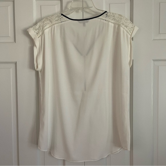 EXPRESS Off White Lace Shoulder w/Black Trim and Zipper Detail SIZE L - Picture 5 of 7